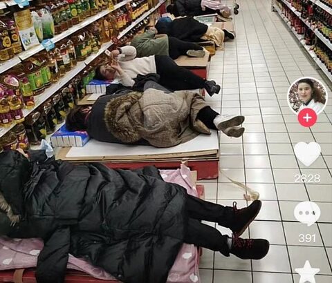 【中国】ショッピングセンターに客が閉じ込められる　陽性者が出たため政府が封鎖