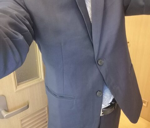 【画像】Amazoの５０００円スーツ買ってみた