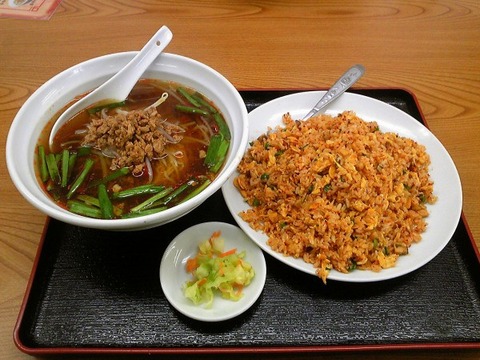 【訃報】近所の謎の台湾料理屋、遂に値上げ…