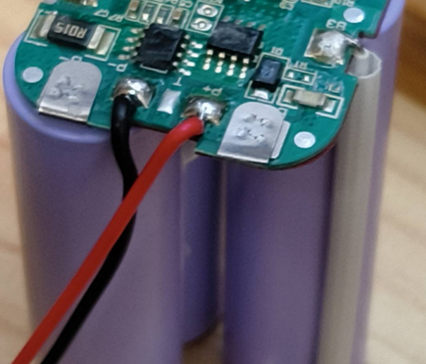 ロボット掃除機のバッテリーが死んだので修理する🤖