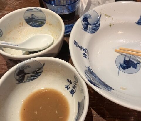 ワイデブ、つけ麺5倍盛りをペロリ